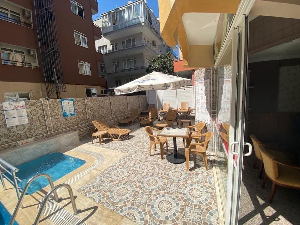 Kleopatra Bavyera Hotel Alanya Ngoại thất bức ảnh